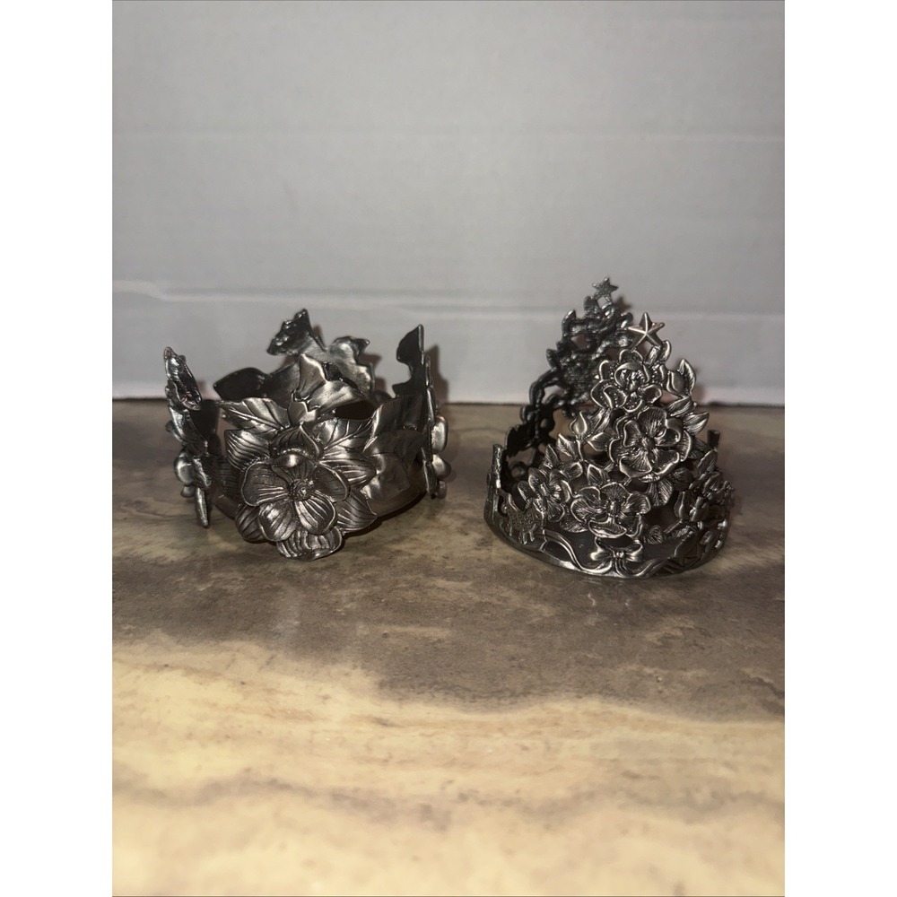 Set Of 2 Pewter Christmas Pillar Candle Holders , Christmas Tree And Floral
